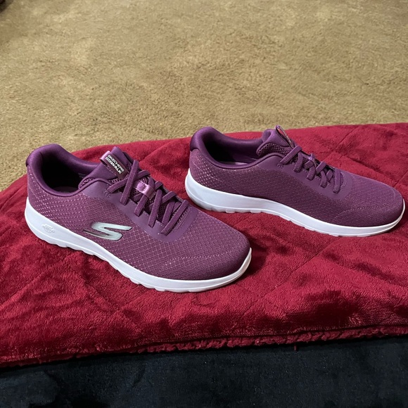 Women’s Skechers GoWalk Sneakers - Picture 3 of 8